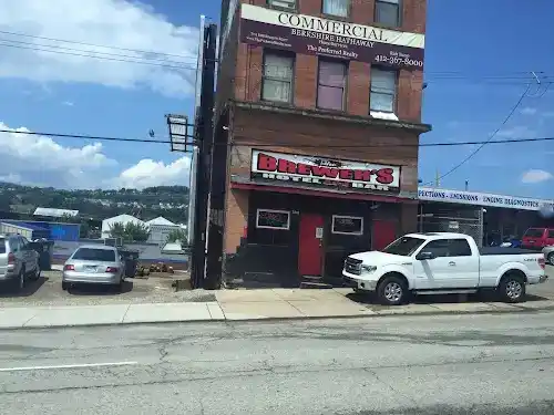 Brewer's Hotel and Bar