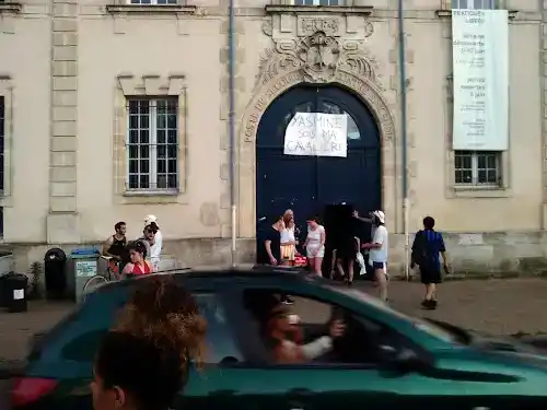 Cafe Pompier