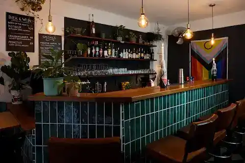 Curly Bar