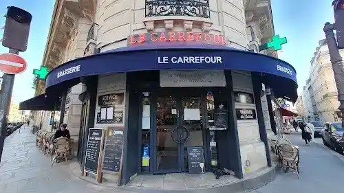 Le Carrefour