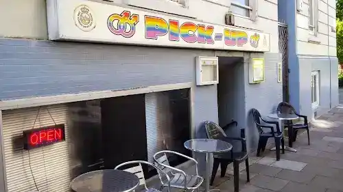 Pick Up Gay Bar